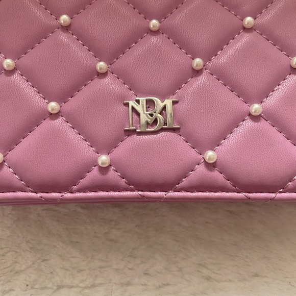 Badgley Mischka Pink Quilted Crossbody Bag - Picture 3 of 7